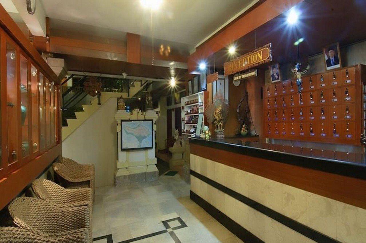 Rosani Hotel Kuta Lombok Buitenkant foto
