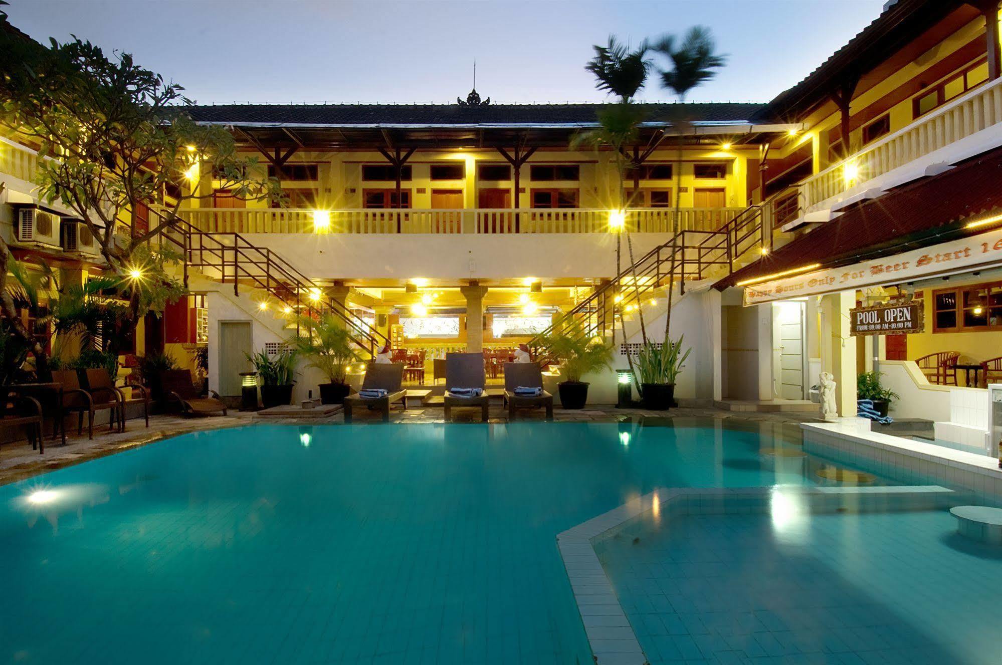 Rosani Hotel Kuta Lombok Buitenkant foto